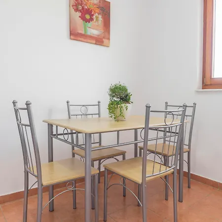 Helena Christina Aparthotel