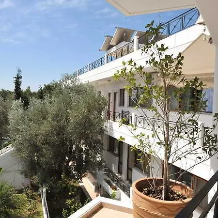 Helena Christina Asgourou