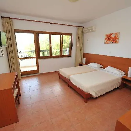 Helena Christina Asgourou