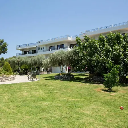 Helena Christina Asgourou