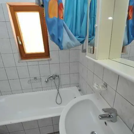 Hotel de apartamente Helena Christina Asgourou