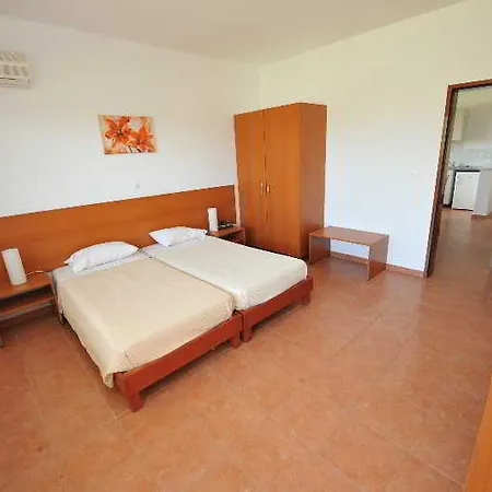 Aparthotel Helena Christina Asgourou