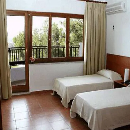 Helena Christina 3* Asgourou