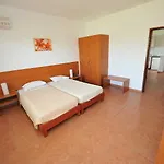 Hotel de apartamente Helena Christina Asgourou