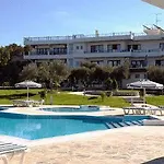 شقة فندقية Helena Christina 3*