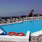 Helena Christina Hotel de apartamente Asgourou