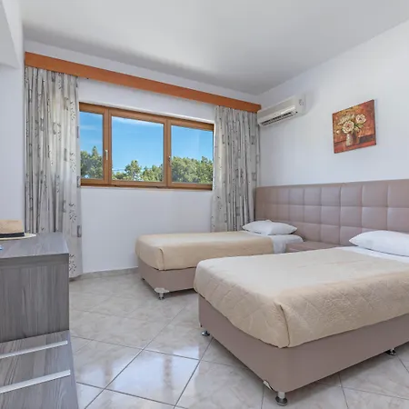 Helena Christina Apart-hotel 3*