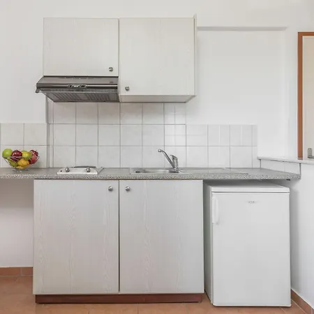 Helena Christina Apart-hotel Asgourou