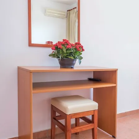 Helena Christina Apart-hotel Asgourou