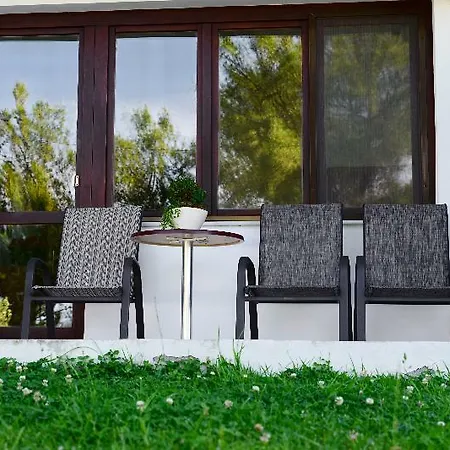 Apart-hotel Helena Christina Asgourou