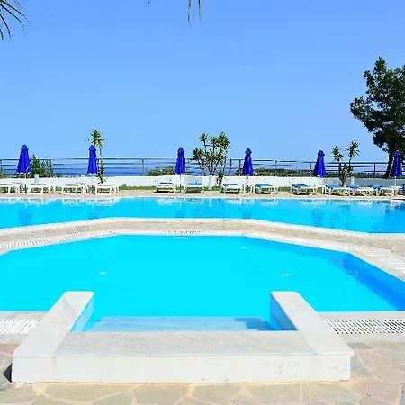 Helena Christina 3* Asgourou