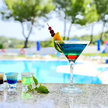 Apart-hotel Helena Christina