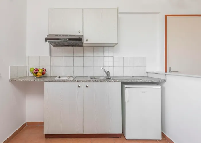 Helena Christina Aparthotel 3*