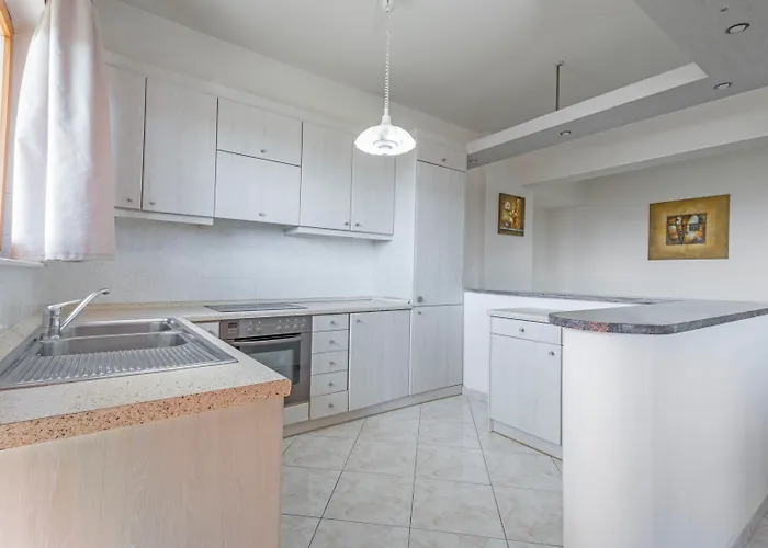 Helena Christina Aparthotel Asgourou