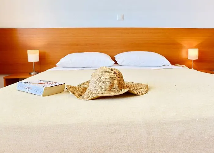 Helena Christina Aparthotel 3*